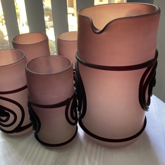 A  five piece set of purple art glass pitcher and glasses - Picture 3 of 16